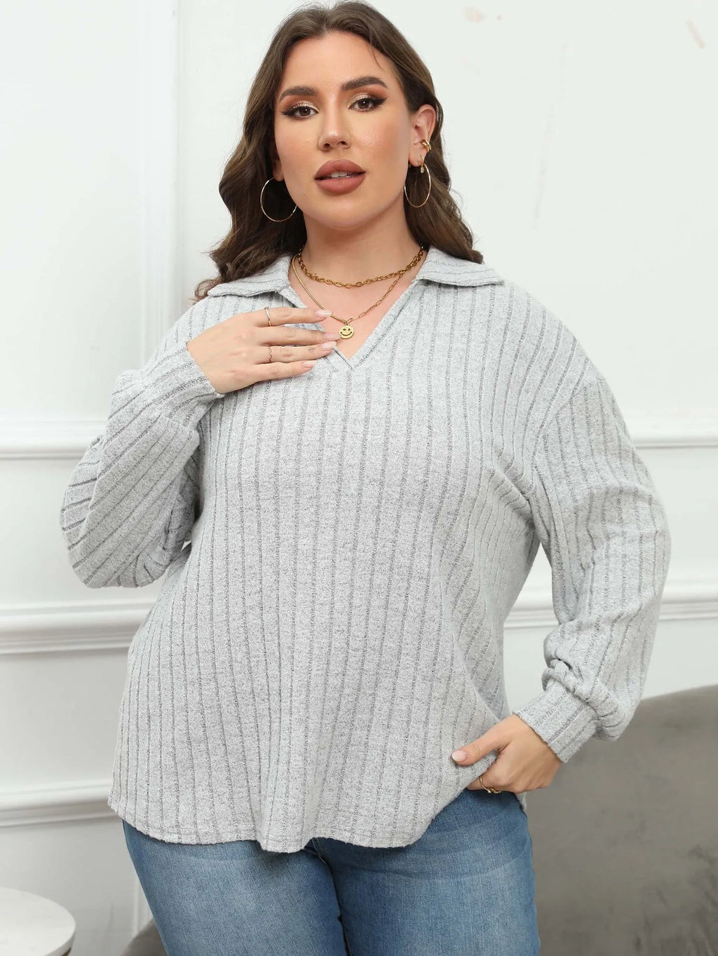 Women's plus size grey polo collar pullover with lantern sleeves in velvet fleece fabric