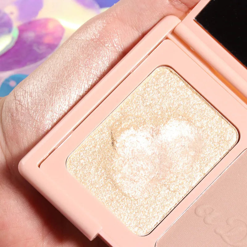 Two-tone blush highlighter and contouring palette 8g 90x70mm with three colour options