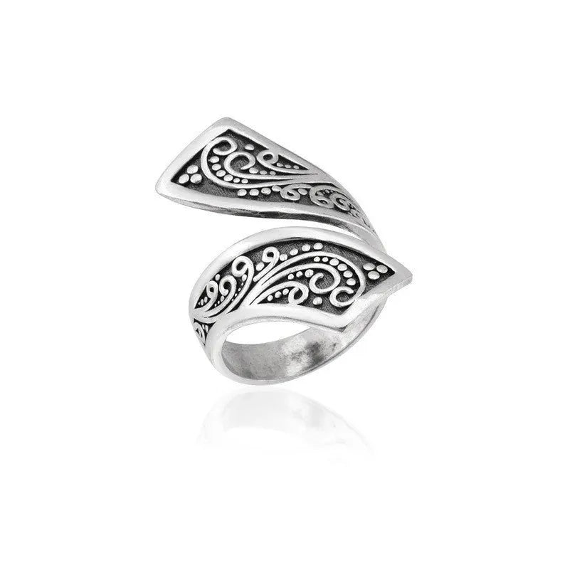 Silver adjustable retro ring with minimalist design on adjustable opening