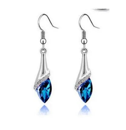 Angel Elf three-piece Austria crystal alloy jewellery set with earrings necklace bracelet on display