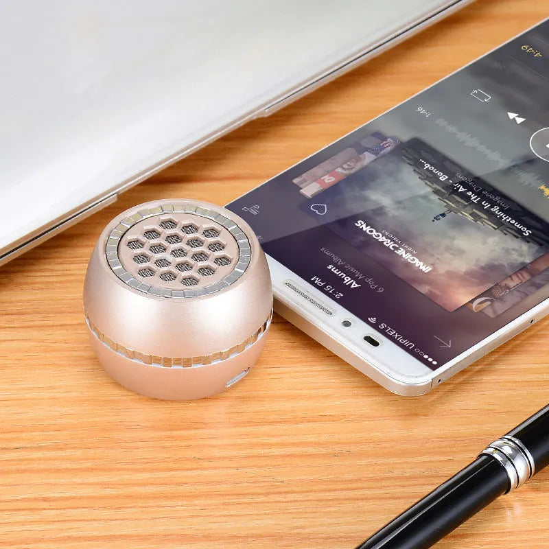 Universal external amplifier speaker in engineering plastic casing with mobile charger power compatibility