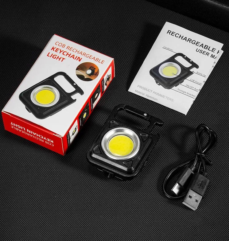 Portable LED torch in aluminium alloy and PC with 500lm brightness, waterproof, and magnetic base