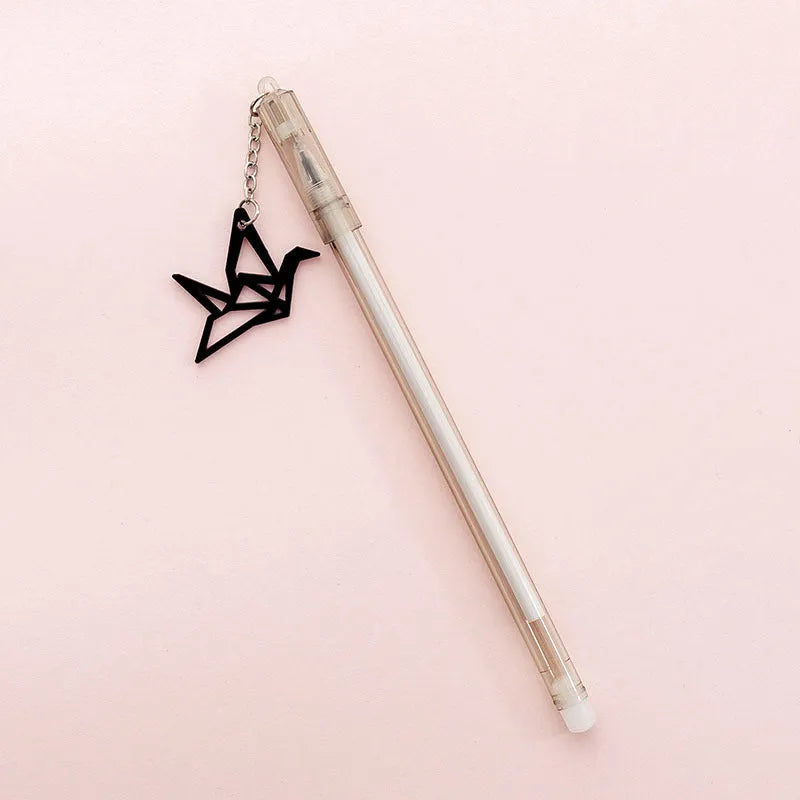 Decorative gel pen with rabbit and paper crane pendant charms, 17cm length with 0.38mm tip