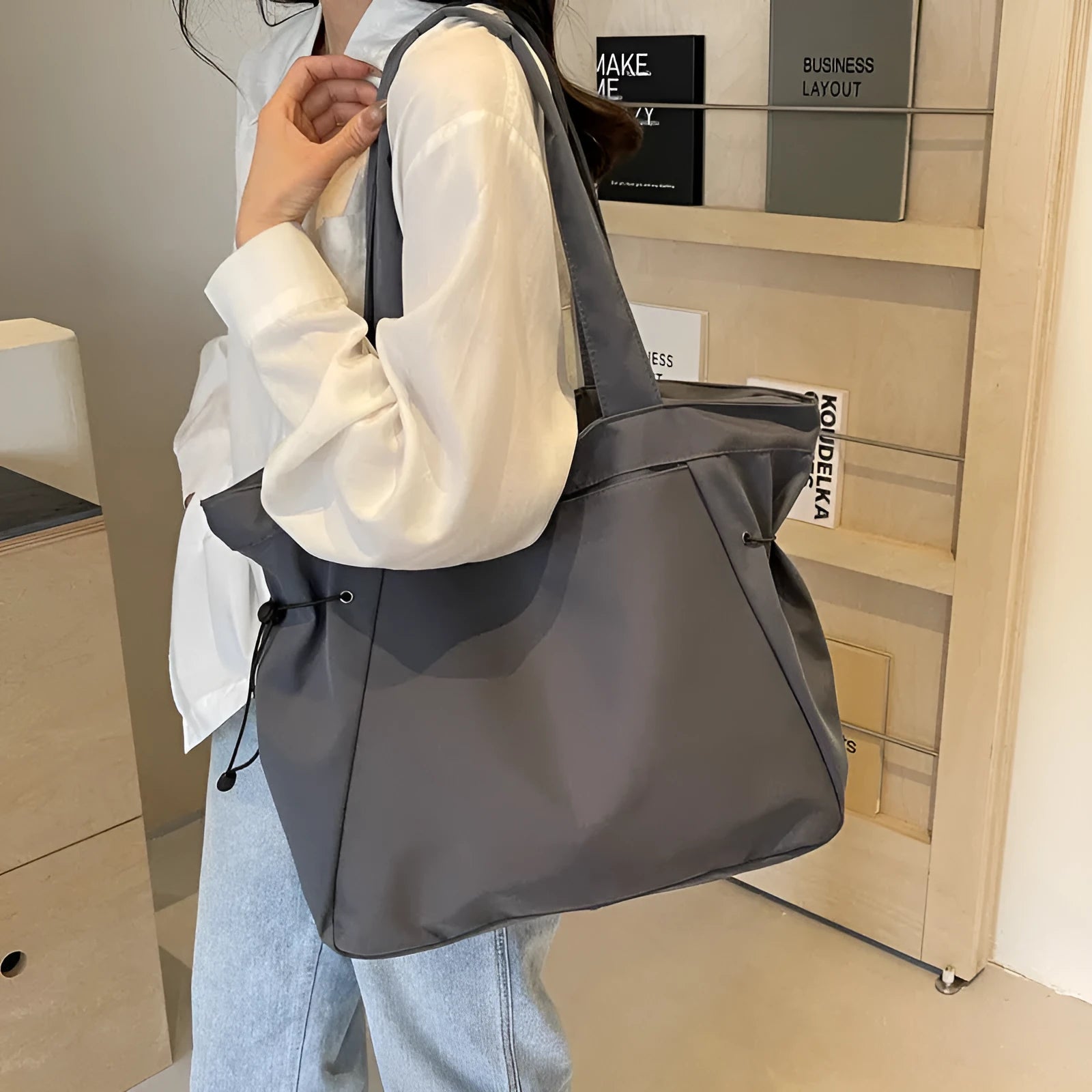 Soft folding Oxford cloth commuter tote bag in street trend style with shoulder strap