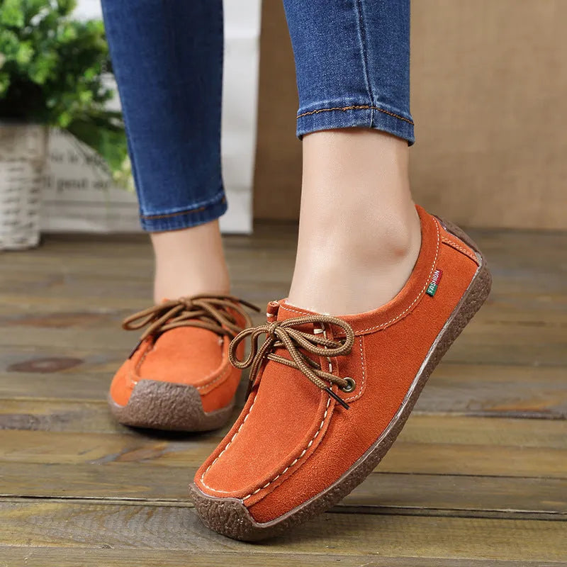 Mom casual flat shoes for pregnant women with recycled leather upper and warm lining in black