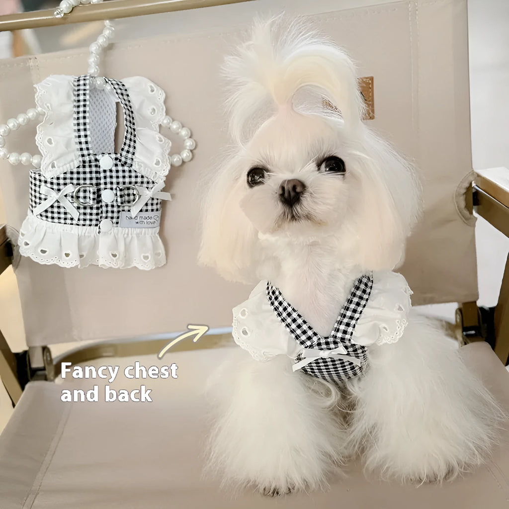 Pet dog cat clothes thin chest and back traction pastoral skirt in black and white or red and white plaid, sizes XS to XL