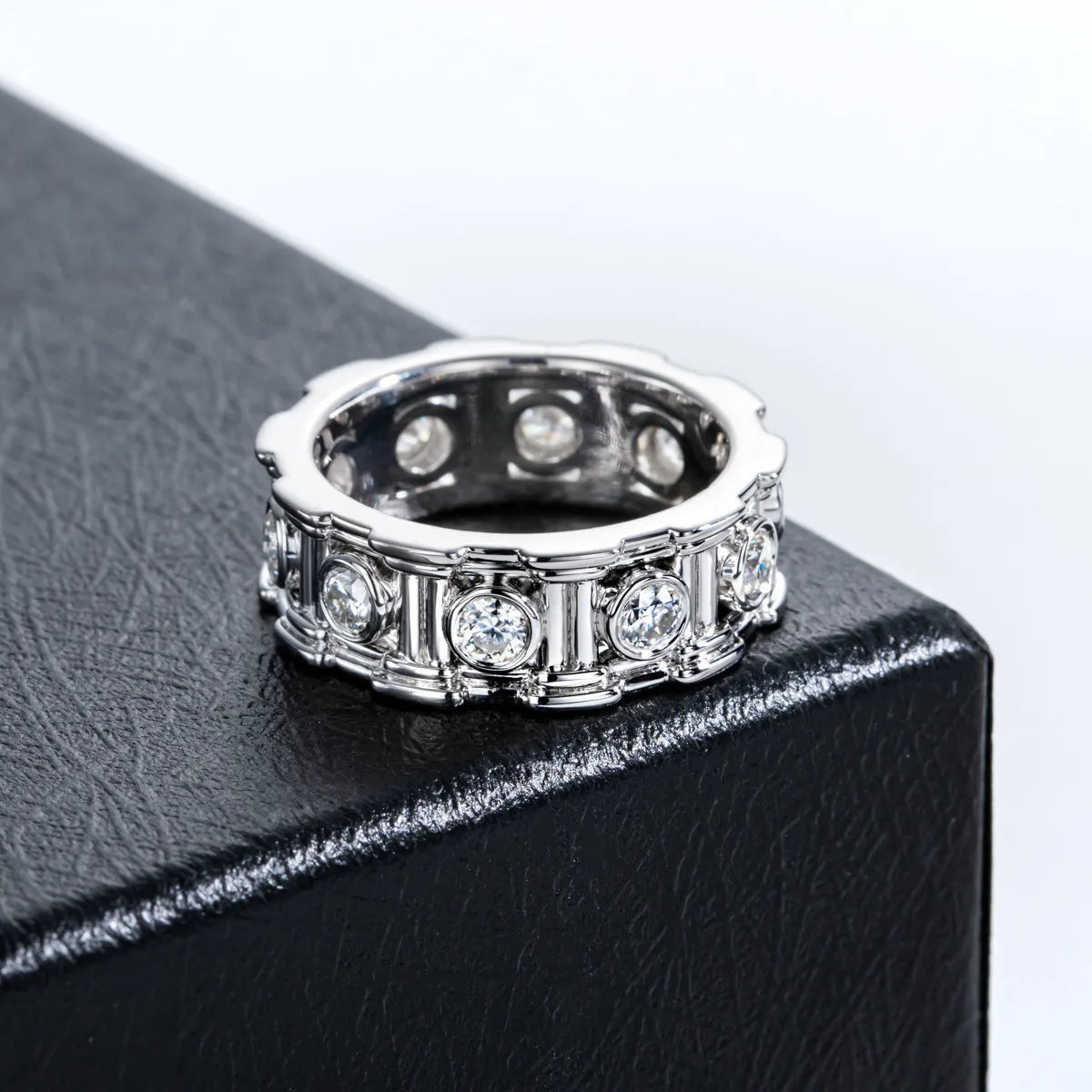 Roman column design 925 silver moissanite ring for women platinum colour electroplated finish