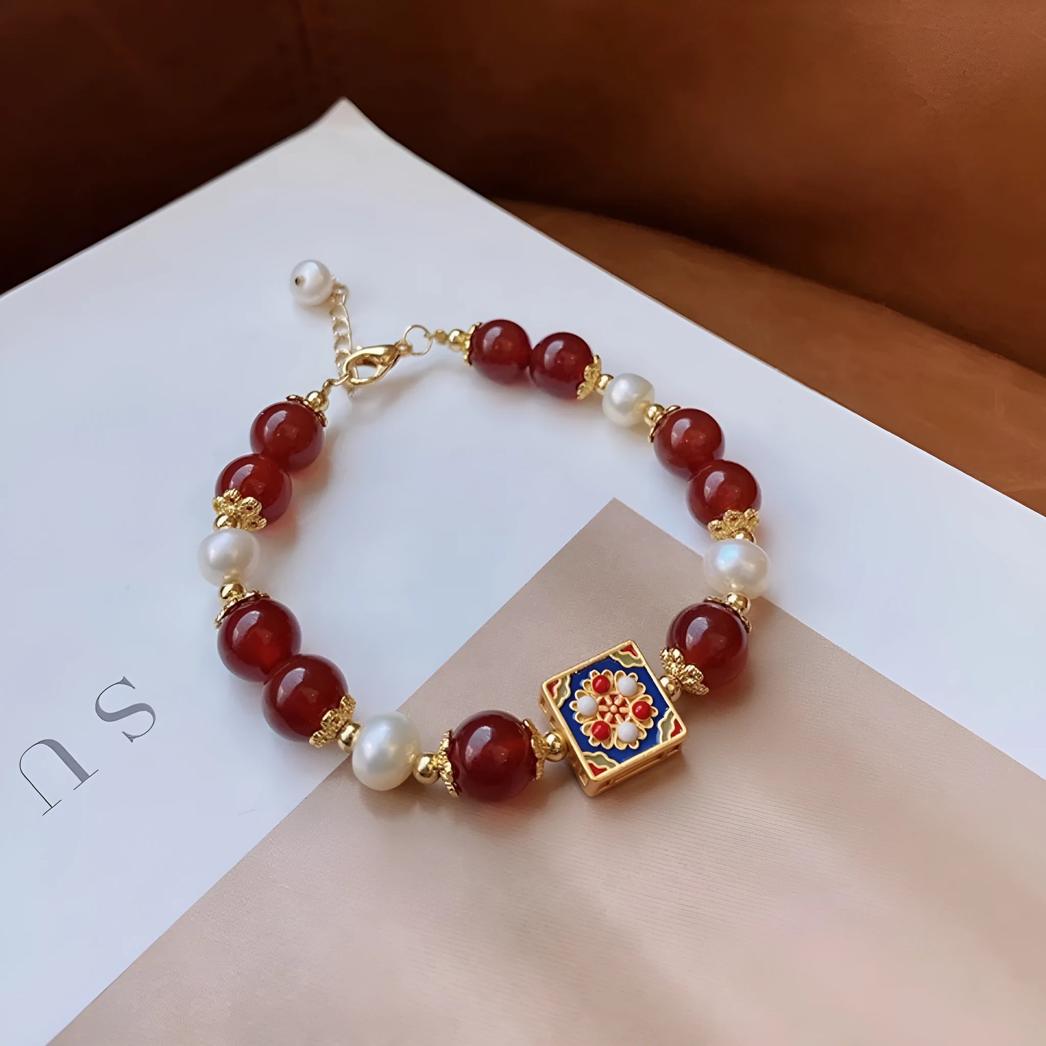Pearl and red agate star stone bracelet with constellation design, manual craft, 14-17 cm wrist fit, women's lucky accessory