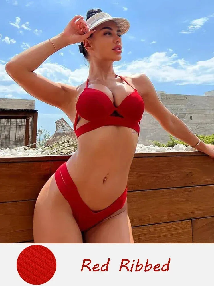 Women's backless skinny bikini swimsuit in polyester fabric available in four colour options