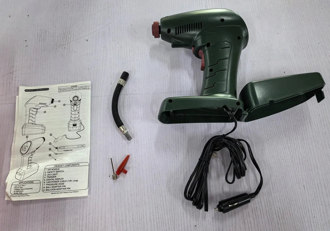 12V portable air compressor in plastic nylon and ABS housing, dimensions 18 x 8 x 25 cm, weight 720g