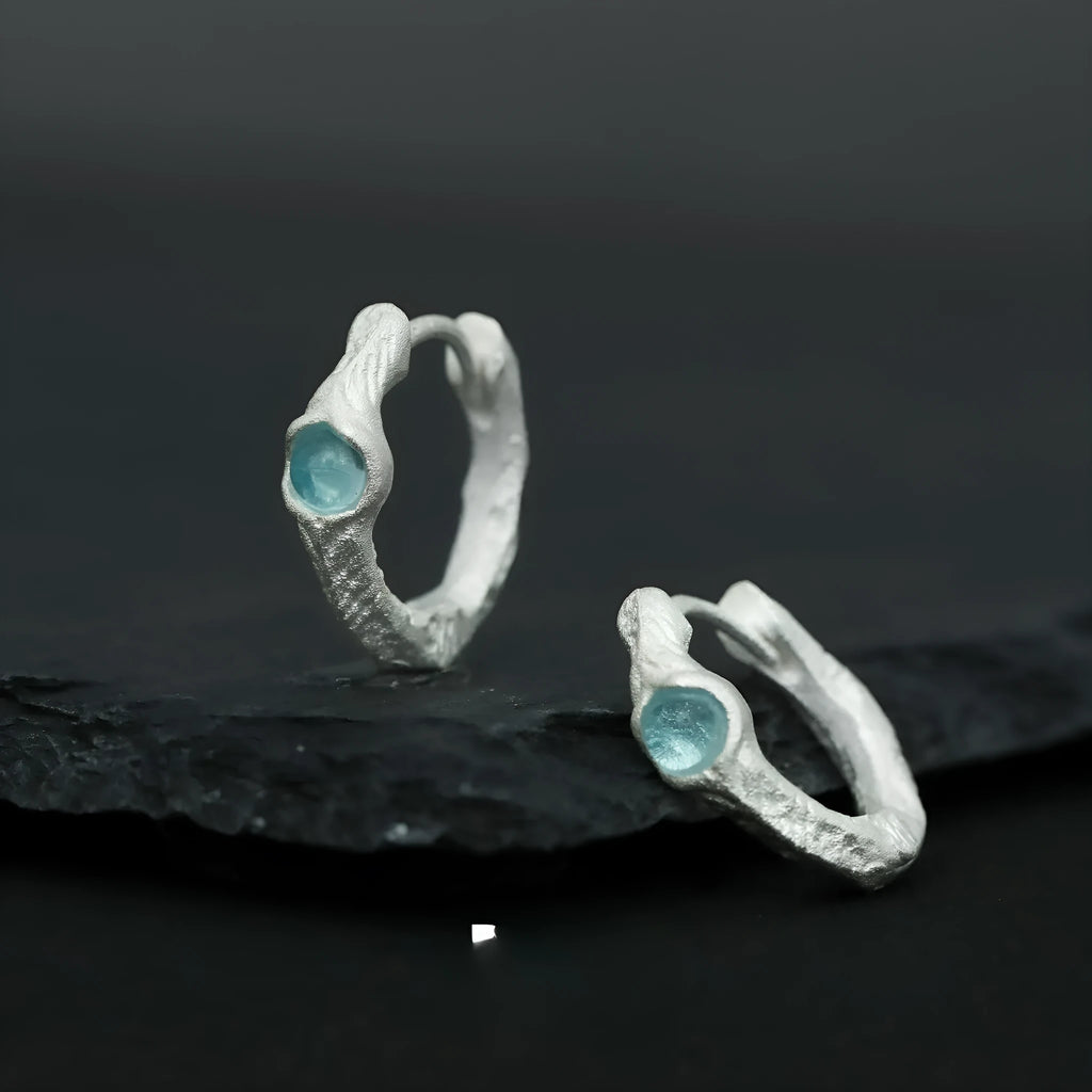 925 silver geometry ear clip with burnt silver electroplated colour and round design elements