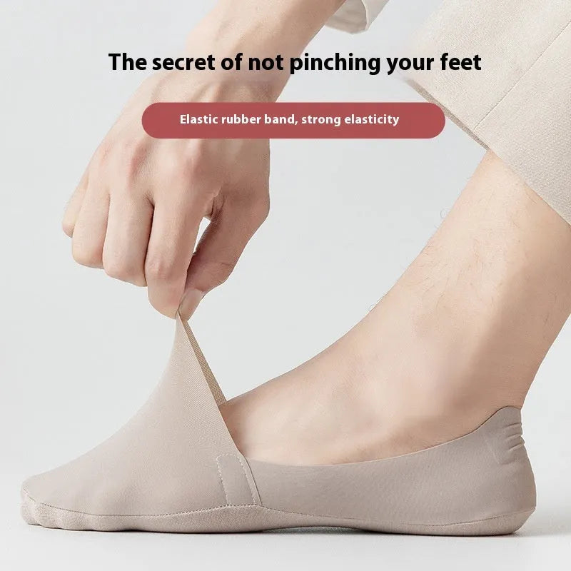 Men's invisible seamless low cut socks in ice silk and cotton blend, shown in multiple colours