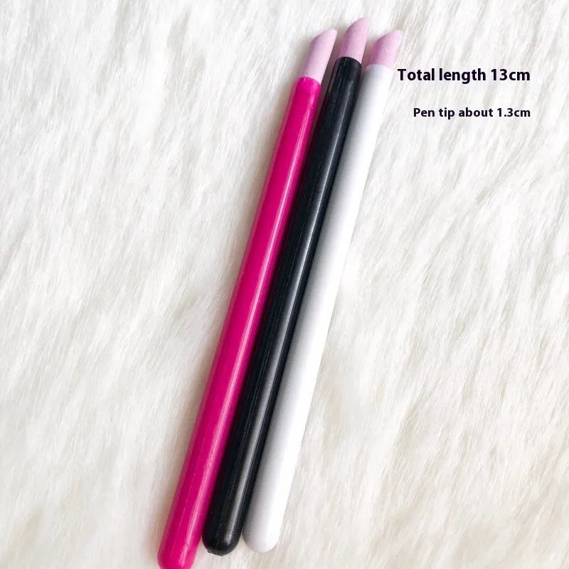 Plastic pen exfoliating tool with 45-degree polishing stick for nail edge dead skin removal, 20g, random colour