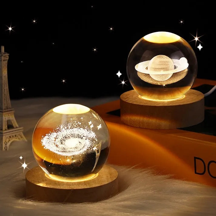 3D crystal ball night light with Milky Way planet design, 6cm glass ball, solid wood lamp holder, plug-in.