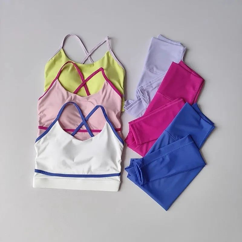 Women's quick drying yoga pants and tank top set in nylon spandex for running and yoga