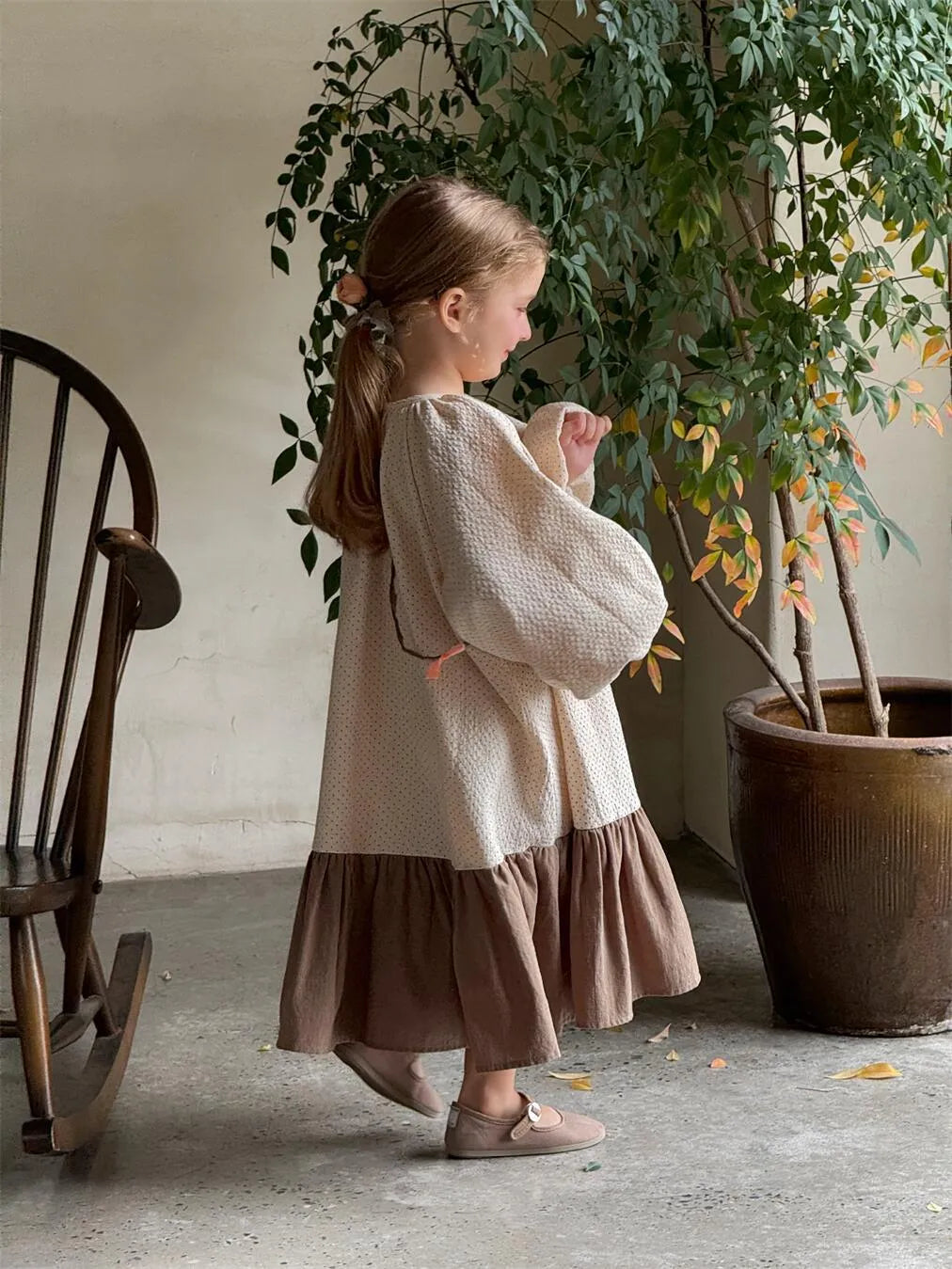 Cotton polka dot ruffled girl's dress with long sleeves, flounced skirt, retro style, spring wear