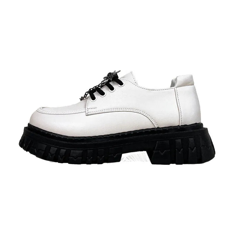 Women's preppy style loafers in Duke Asterism colour with a cross strap and metal buckle.