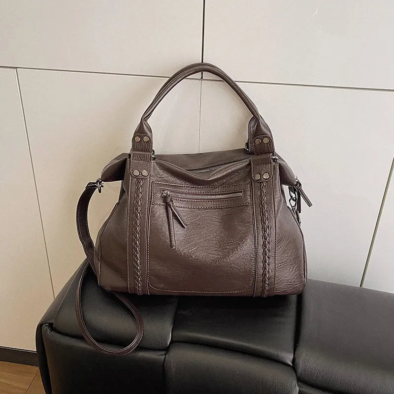 Women's retro trend shoulder crossbody bag in PU leather, black colour, 38x12x25cm