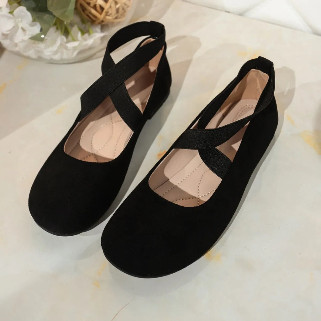 Plus size round toe flat bottom women's shoes in black with ankle bandage cloth and cotton cloth upper