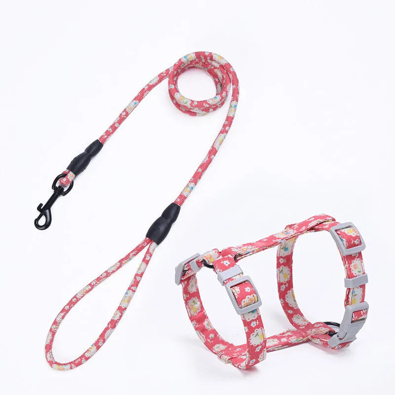 Cat I-shaped chest harness in blue with metal accessories and 150cm rope lead on white background