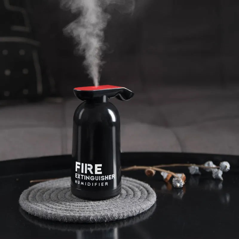 Fire extinguishing humidifier in black model, compact 75x68x142mm, USB powered, made of ABS and PC.