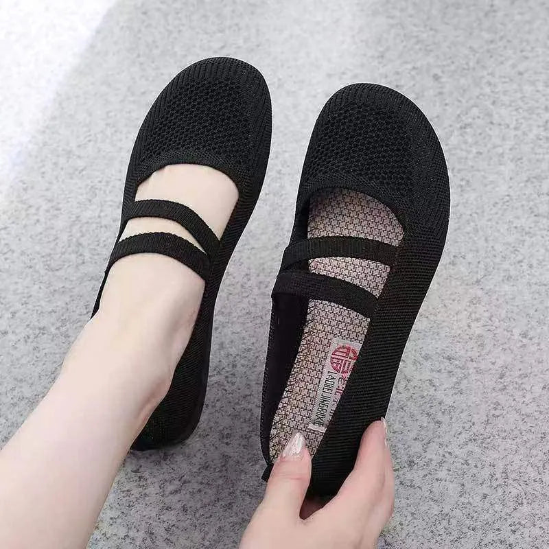 Casual slip-on flat shoes with elastic fabric upper and rubber sole in embroidered purple