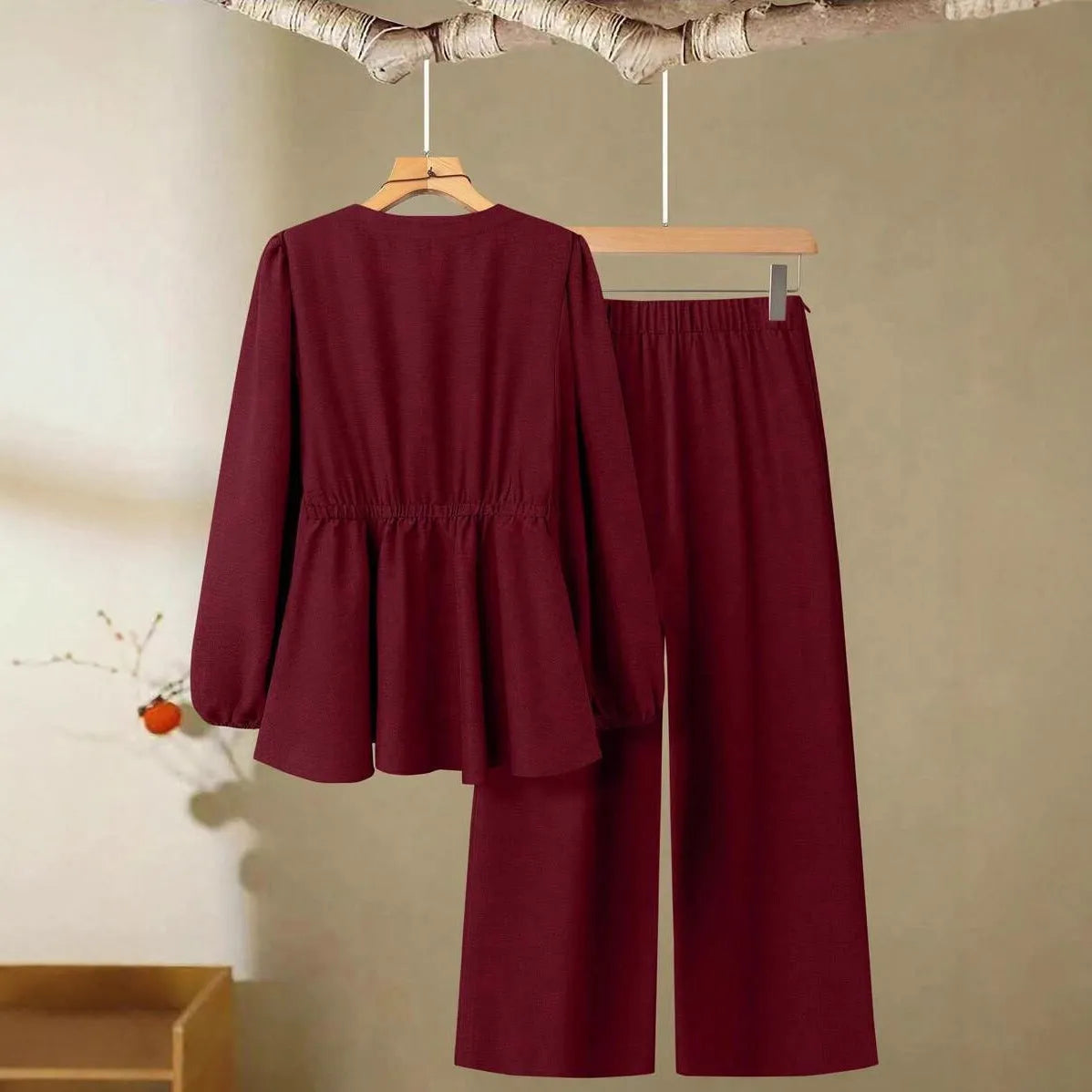 Women's long-sleeved two-piece suit in khaki with button front, woven polyester fabric