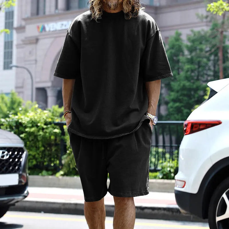 Men's 2-piece loose sports suit set with round neck T-shirt and drawstring shorts in solid colour