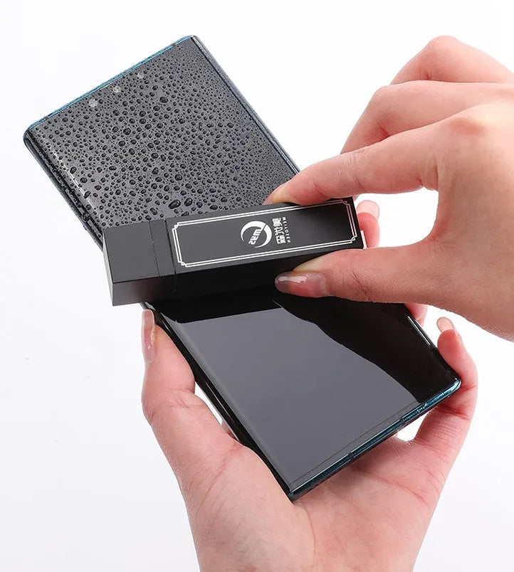 Disposable mobile phone screen cleaner kit with 40 wipes in black portable case