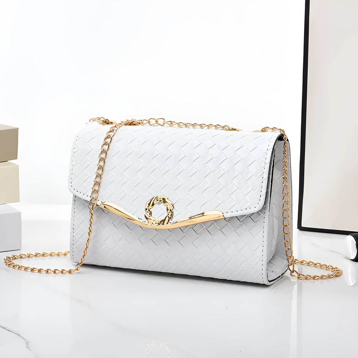 Chain shoulder messenger women's bag in solid colour PU leather with weave detail, small black variant