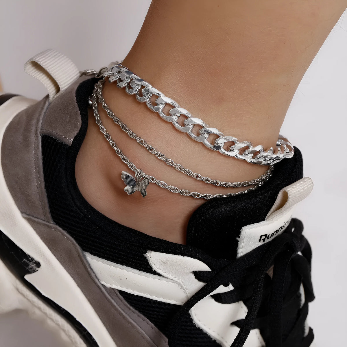 Simple twist chain anklet in gold or white k, made from copper, iron and aluminium, supplied in an OPP bag.
