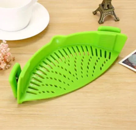 Silicone clip-on kitchen funnel strainer with stainless steel mesh filter in various colour options