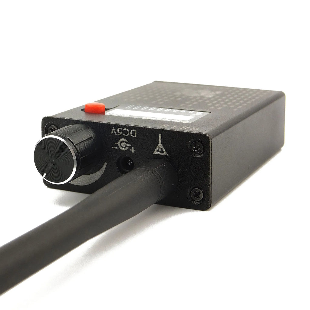 G318 professional signal detector for anti-theft and anti-eavesdropping security monitoring