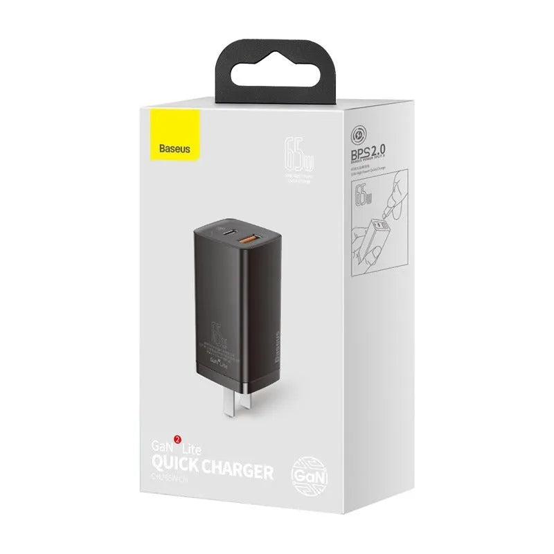 GaN dual-port charger with USB and USB-C in white and black, for 220V US outlet