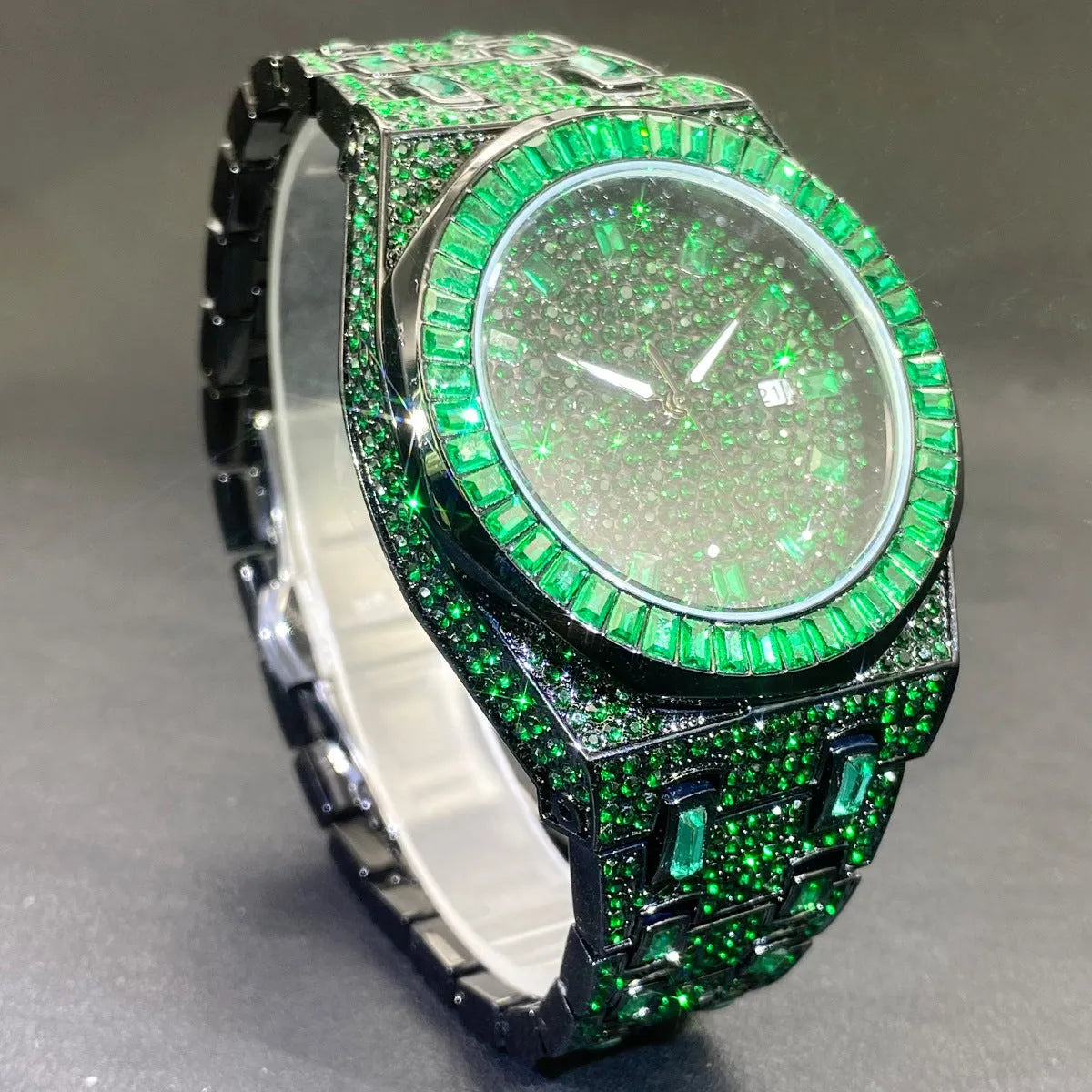 Men's green full rhinestone quartz watch with alloy case, 13mm thickness, hip hop fashion style