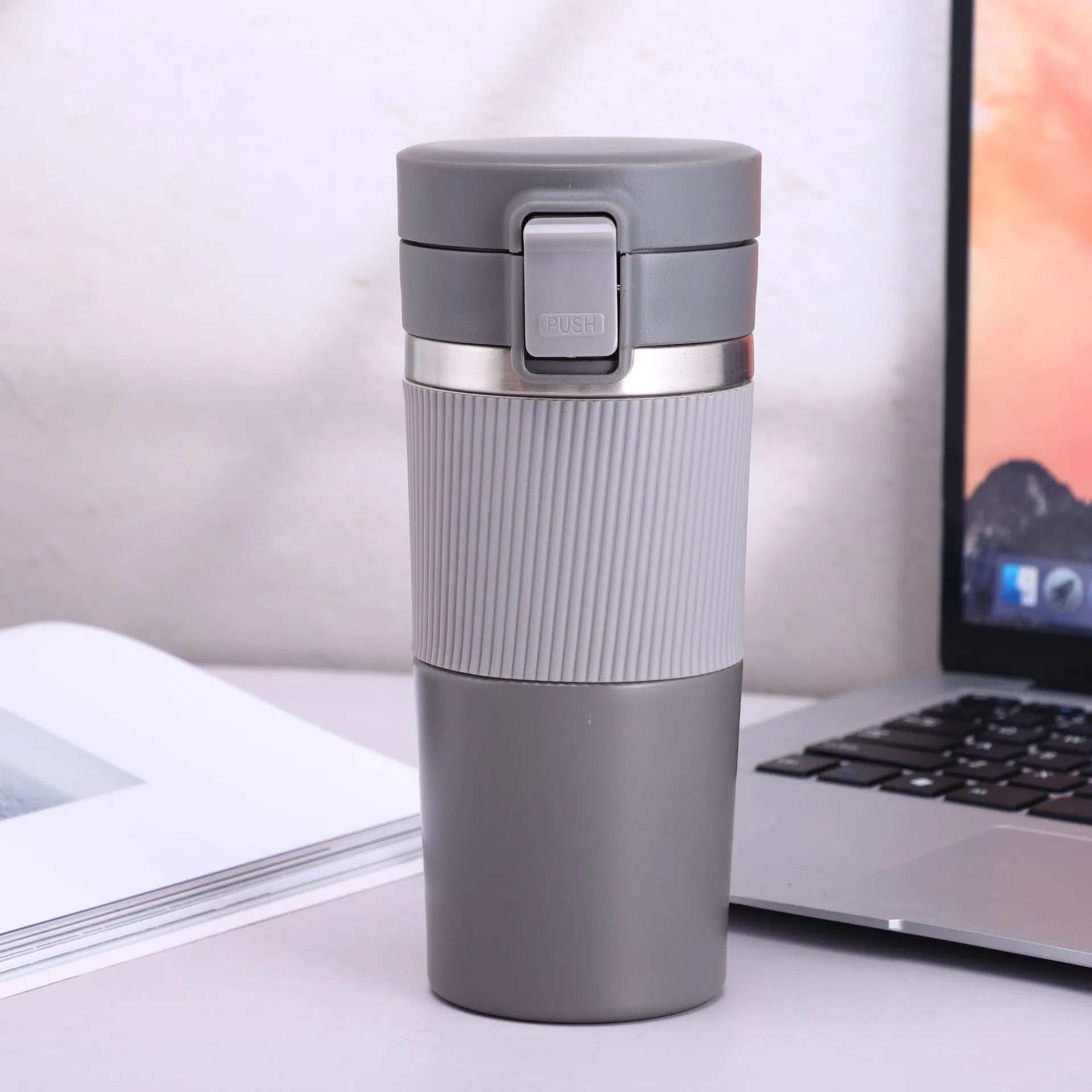 304 stainless steel vacuum portable vehicle-mounted water cup 430ml in gray with modern simplicity design