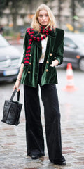 Women's mid-length suit coat in black with pockets, long sleeves, loose fit, 65cm length