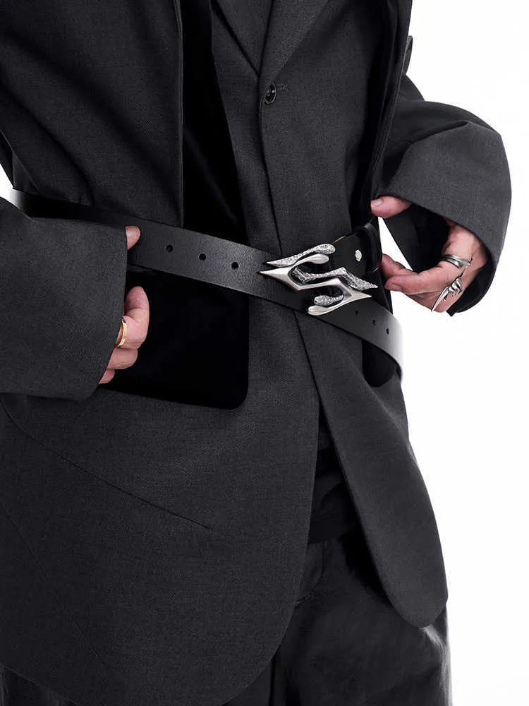 Black men's leather cowhide belt with metal letter buckle, length 110cm.