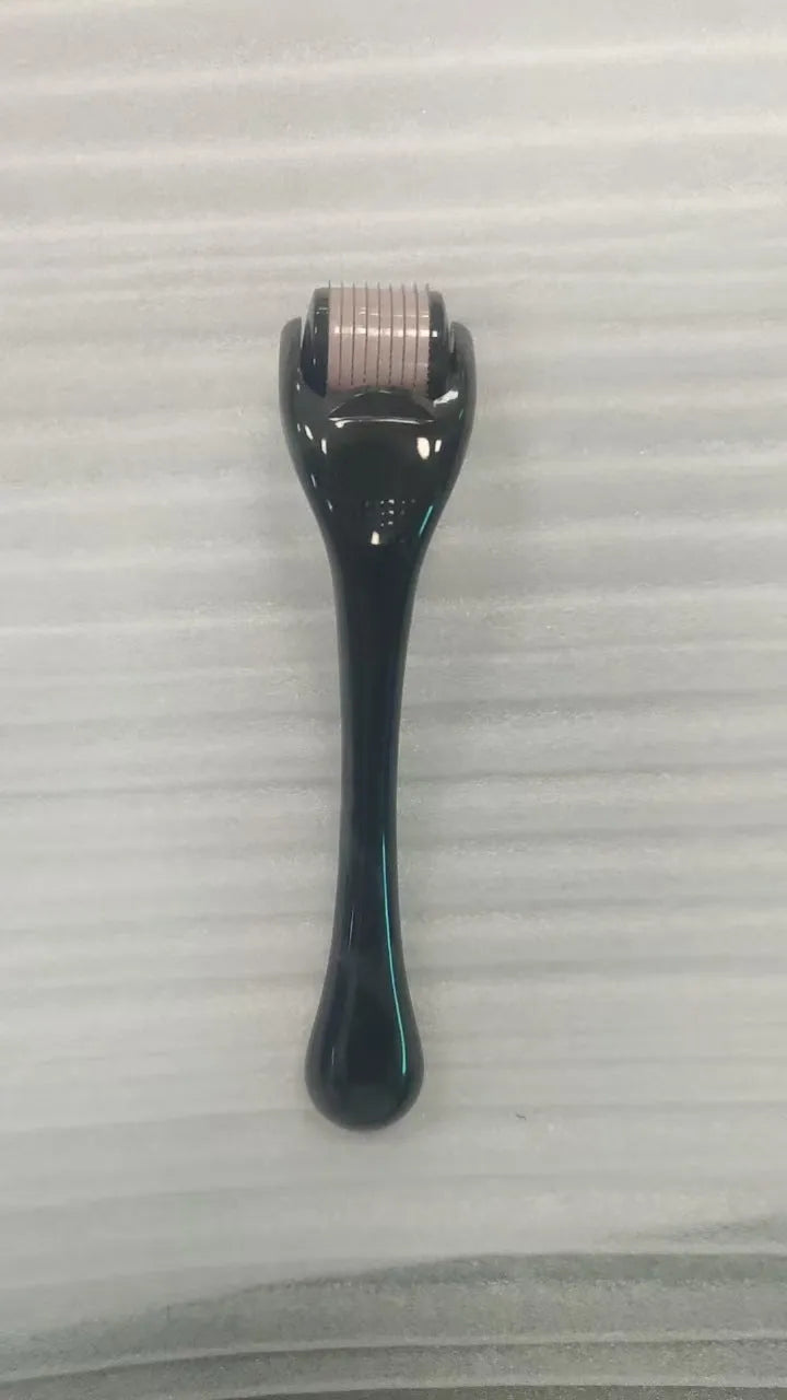 540 micro needle roller derma tool with PC construction showing needle wheel detail