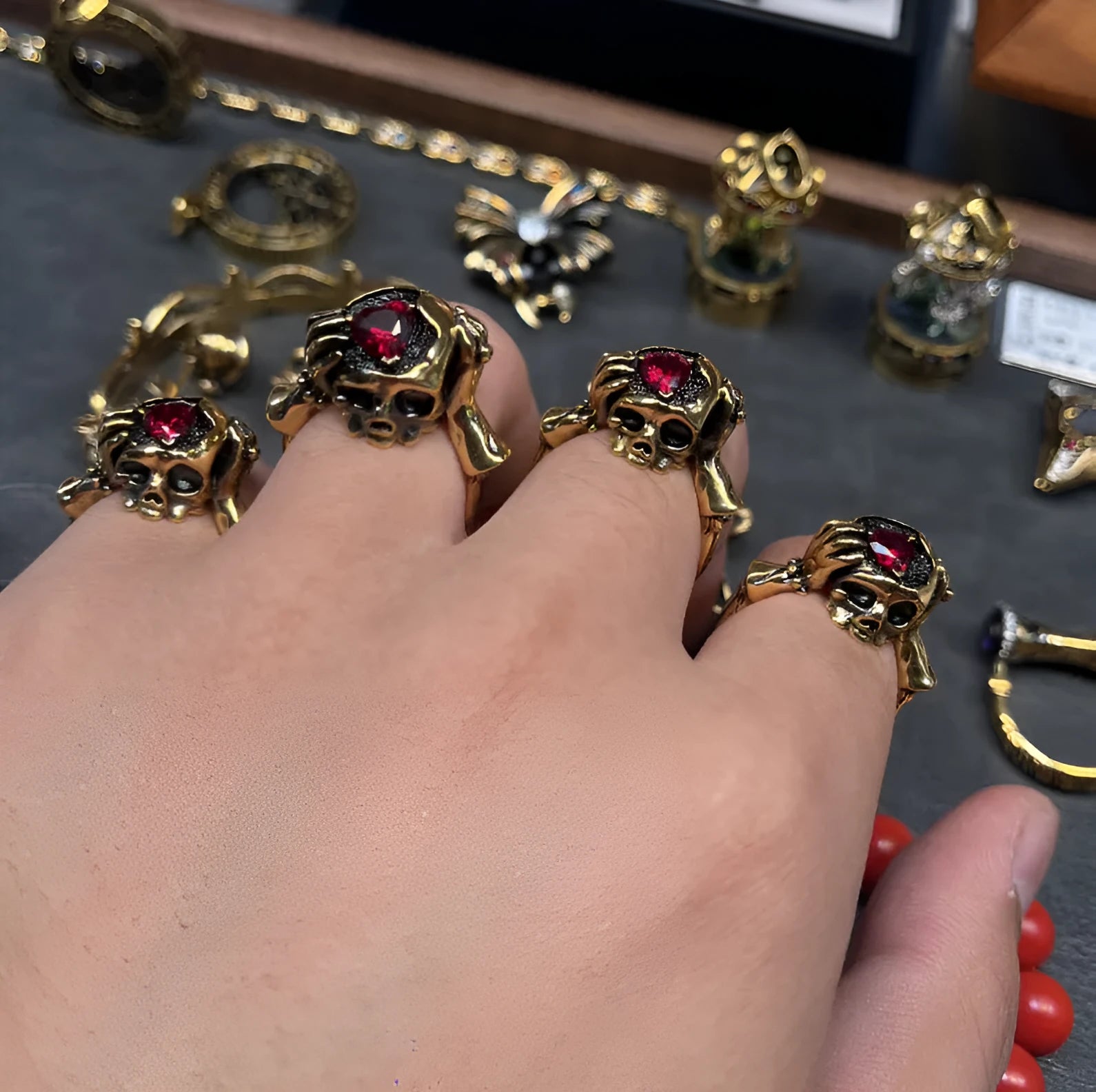 Unisex adjustable copper skull ring with retro live mouth design in TJ-2335 Love Brain colour