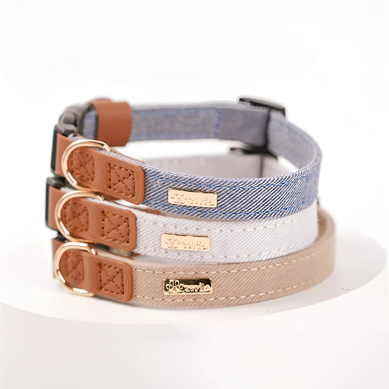 Anti-lost nameplate mohair dog collar in cement gray with matching hand holding rope for Shiba Inu