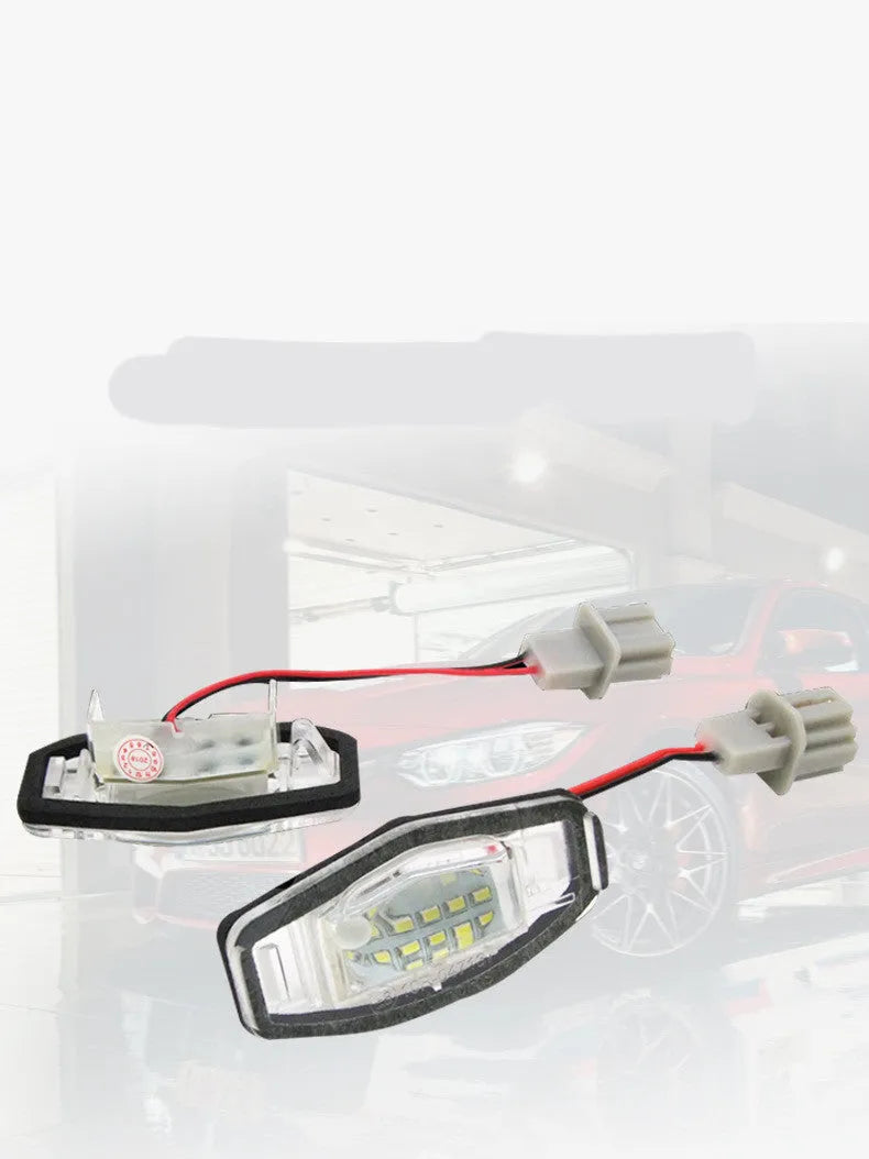 White LED licence plate light bulb for Honda Civic with plastic housing