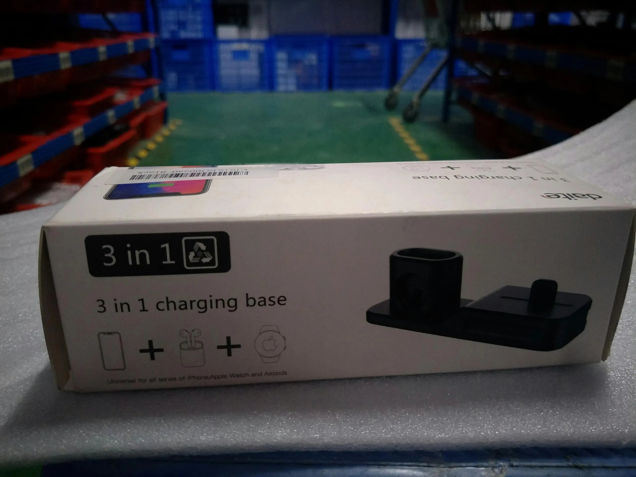 Black silicone 3-in-1 charging base for Apple iPhone, iWatch and AirPods