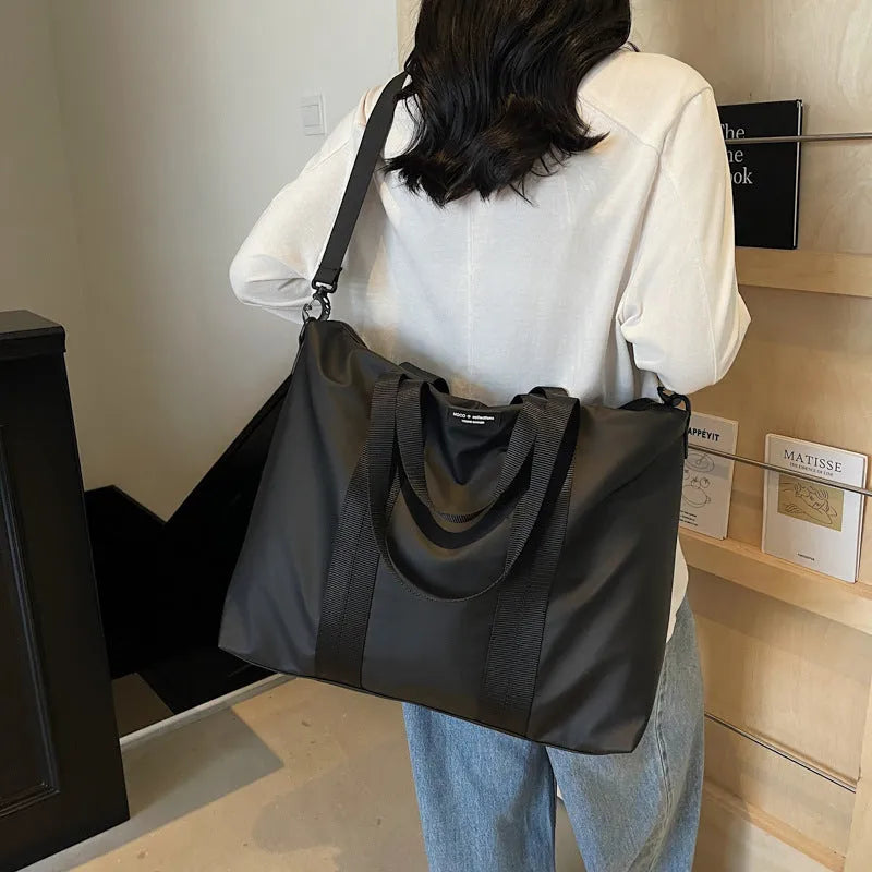 Lightweight Oxford cloth tote storage bag in black, grey or champagne colour with 20-35L capacity