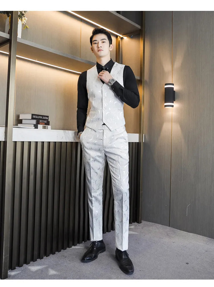 Men's wedding embossed three-piece suit in cotton blend with slim fit, white colour option