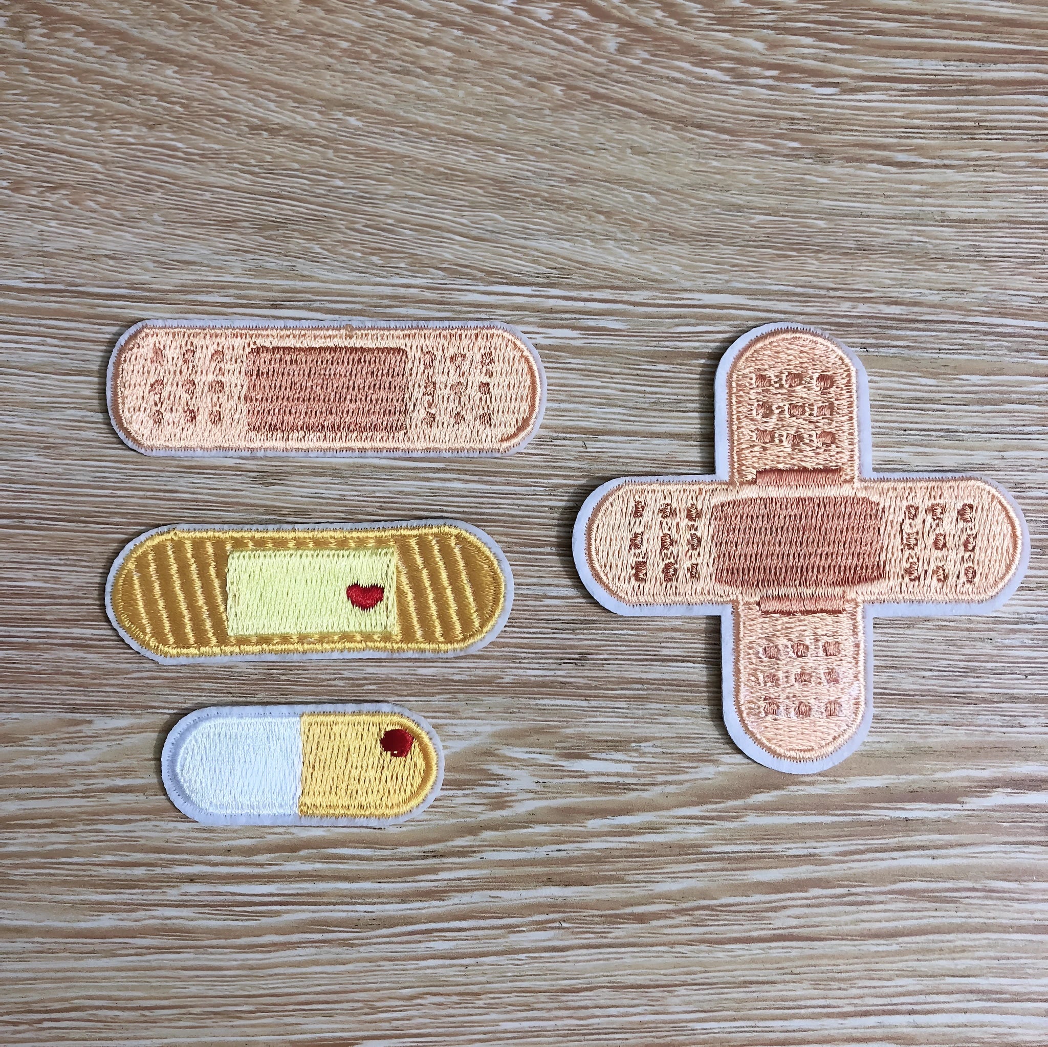 Set of 10 creative computer embroidered patch badge stickers for clothing customisation