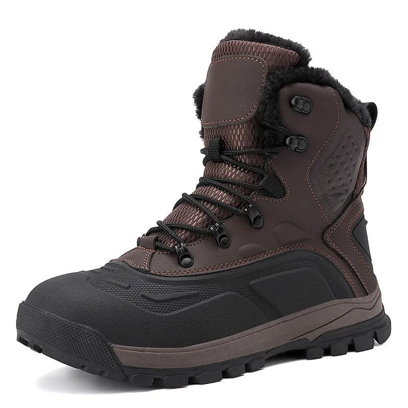 Men's black high-top lace-up boots with fleece lining, shown on a size label ranging from 39 to 48.