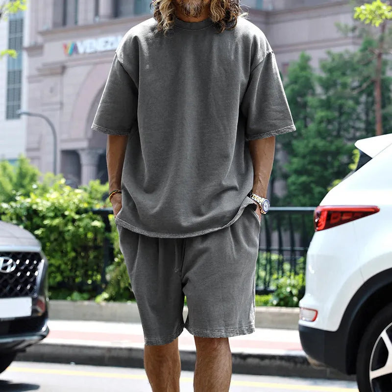 Men's 2-piece loose sports suit set with round neck T-shirt and drawstring shorts in solid colour