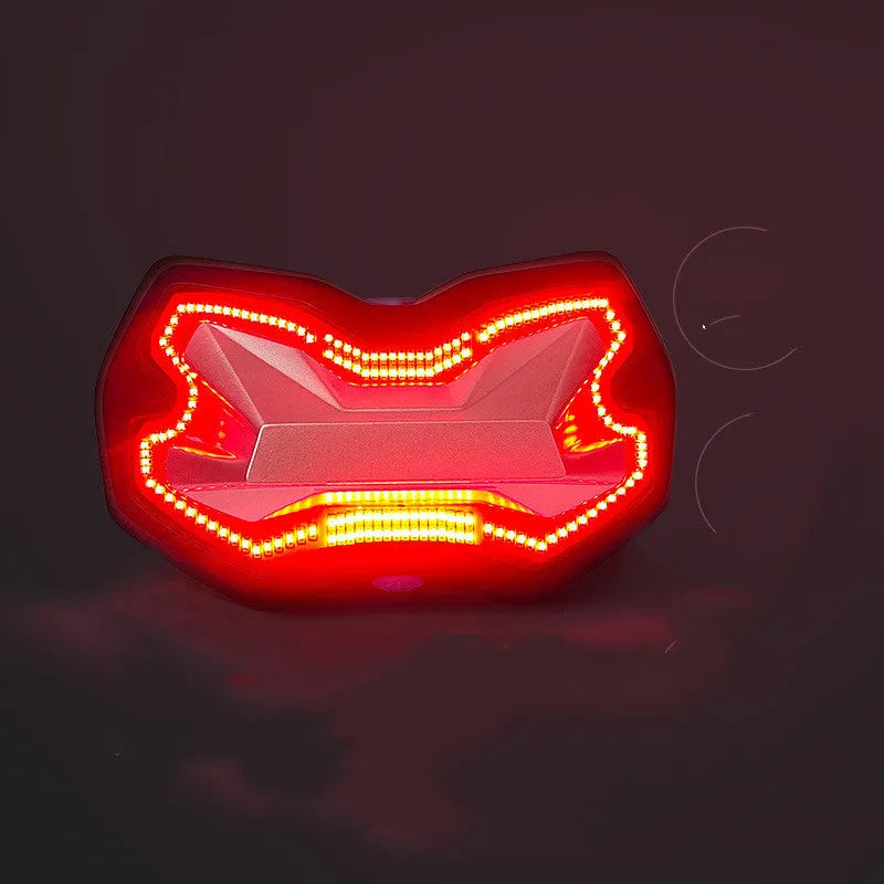 Wireless helmet light with turn signal and brake restraint, 2500mAh USB Type-C rechargeable, single unit