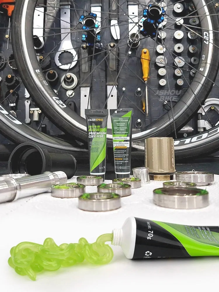 70g bottle of green apple scented synthetic bicycle grease for chain and gear maintenance